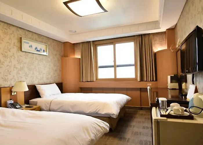 Samwon Plaza Hotel