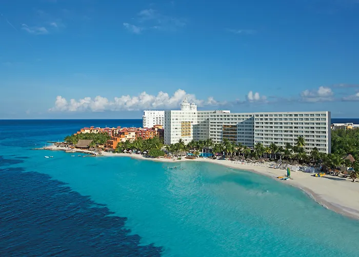 Pet Friendly hotel: Dreams Sands Cancun Resort & Spa (Adults Only)