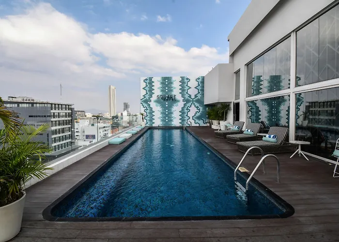  Square Small Luxury - Nuevo Consulado