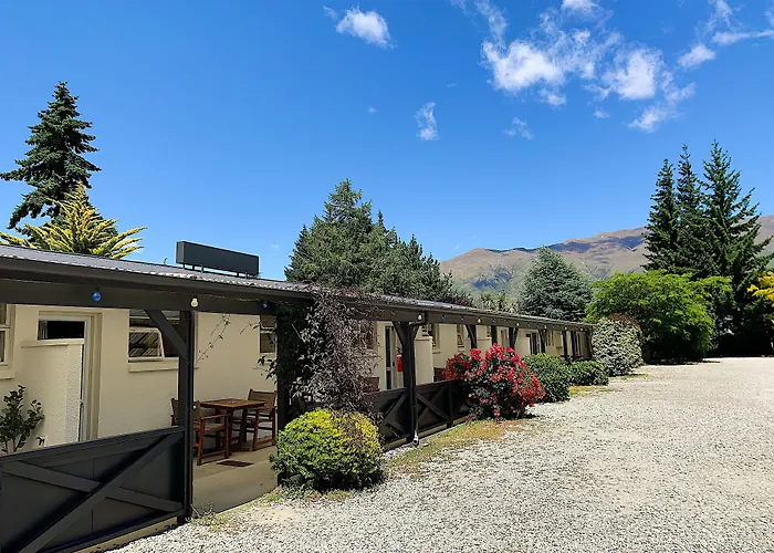 Archway s & Chalets