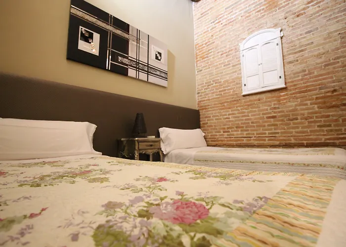 Pension Guide Hostal Orleans