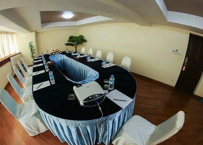 Luxury hotel only: Hotel Yangon