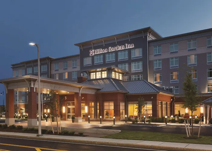 Beach hotel: Hilton Garden Inn Boston Logan Airport