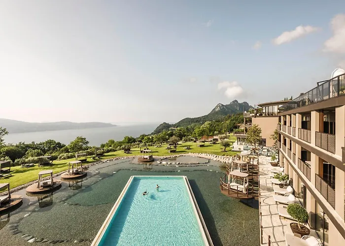 5-Sterne-Hotel: Stroblhof Lake Garda Active Family Spa Resort
