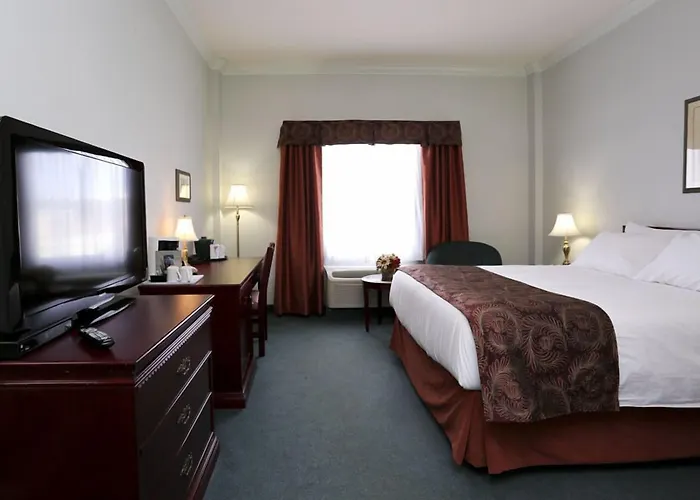 Motel: The Bridgeport Inn