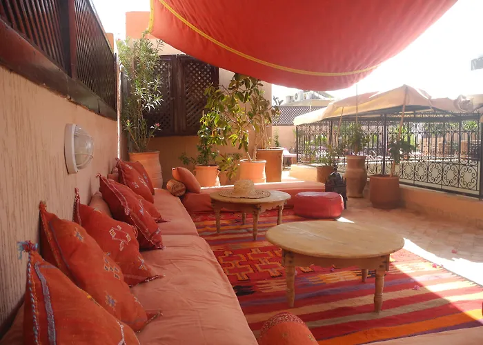 Beach hotel: Riad Linda
