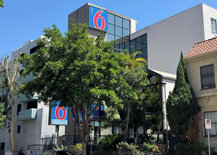 Motel 6 Hollywood