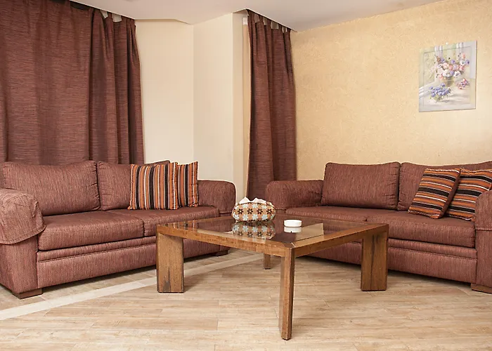 Cheap hotel: Marble Tower