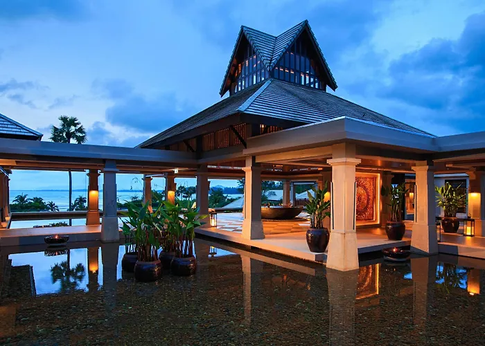 Phuket Marriott And Spa, Beach