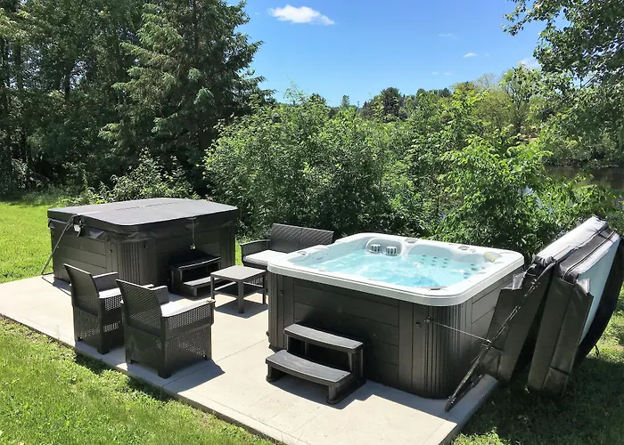 Romantic hotels Super 8 By Wyndham Mont Laurier