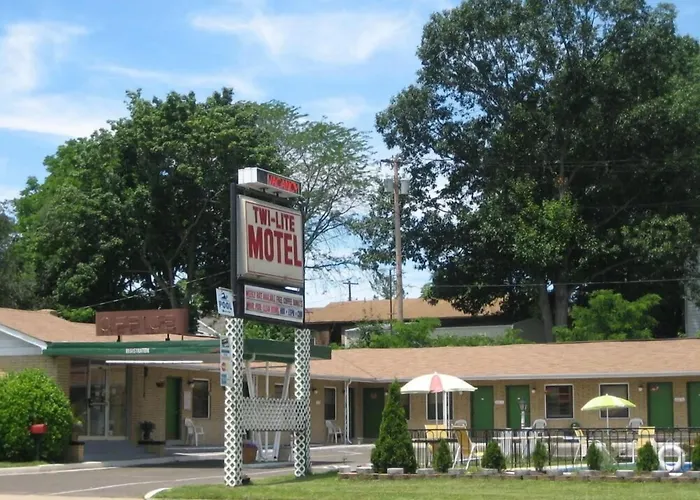 Cheap hotel: Twi-Lite Inn