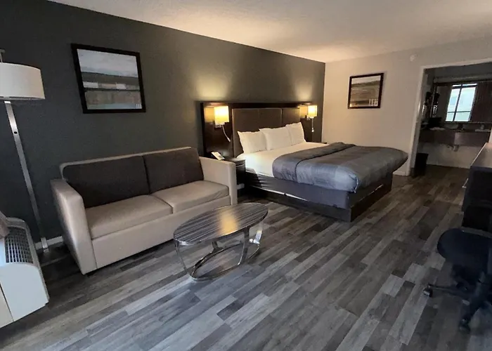 Wilkes-Barre Inn & Suites