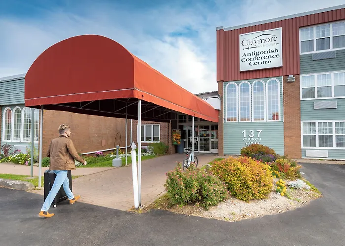 Hotel suites Claymore Inn And Suites