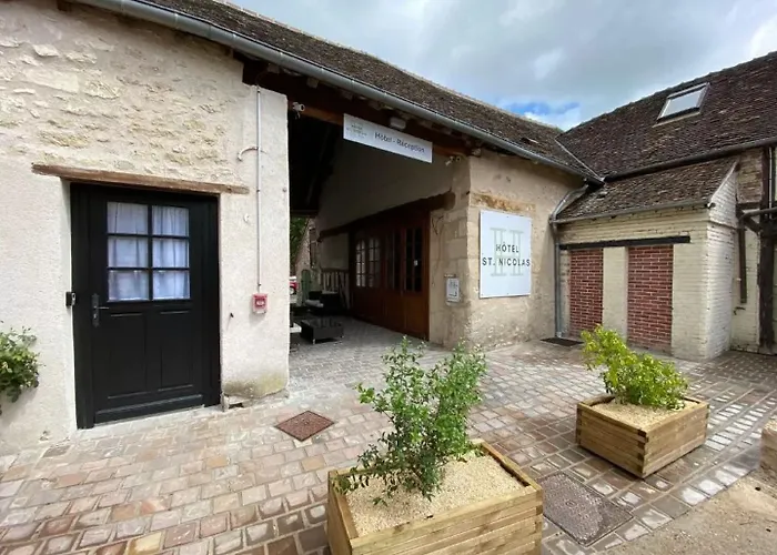Logis - Hotel & Restaurant Saint Nicolas
