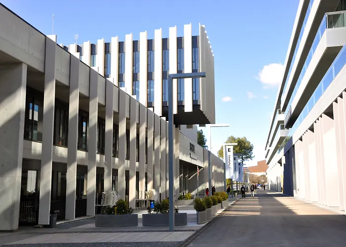 Residencia Universitaria Resa Roberto de Nobili
