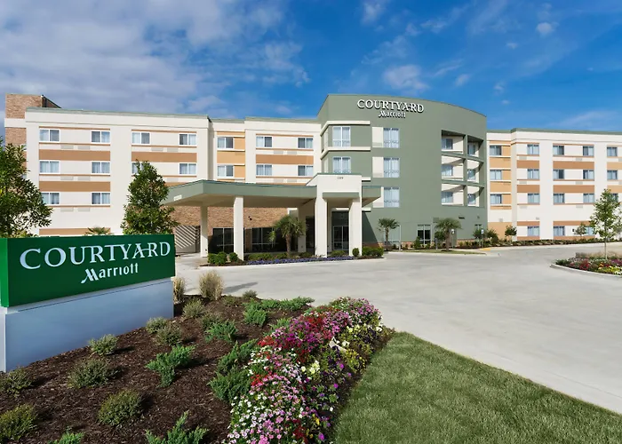 Courtyard By Marriott