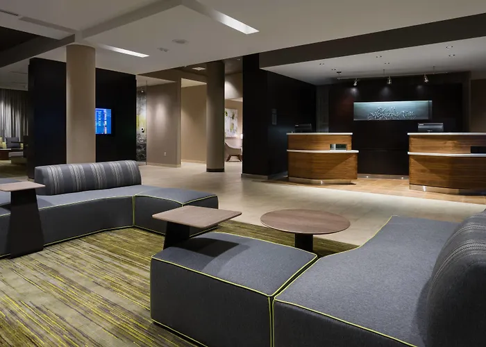 Courtyard By Marriott