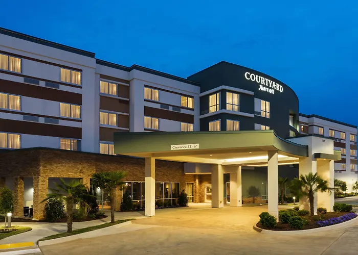 Courtyard By Marriott