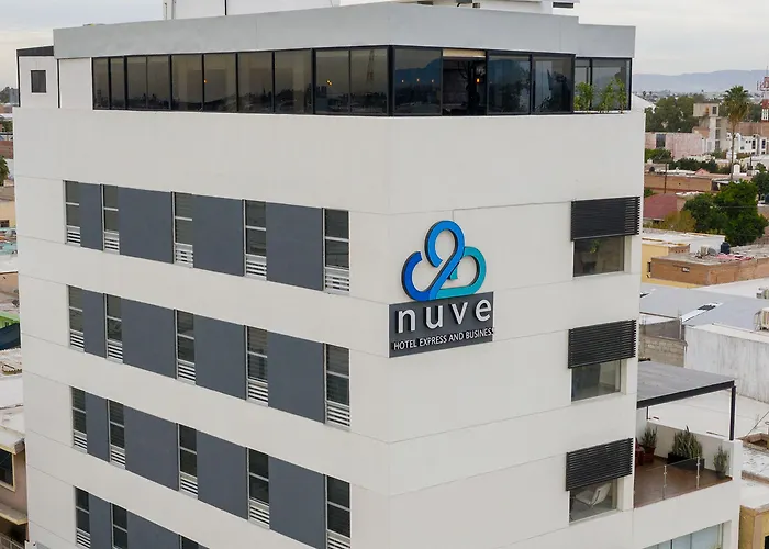 Luxury hotel only: Hotel Nuve Torreon