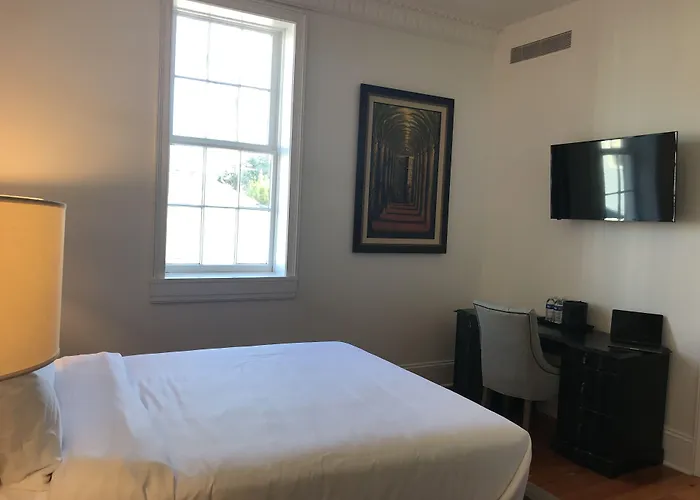 Royal Frenchmen Hotel And Bar