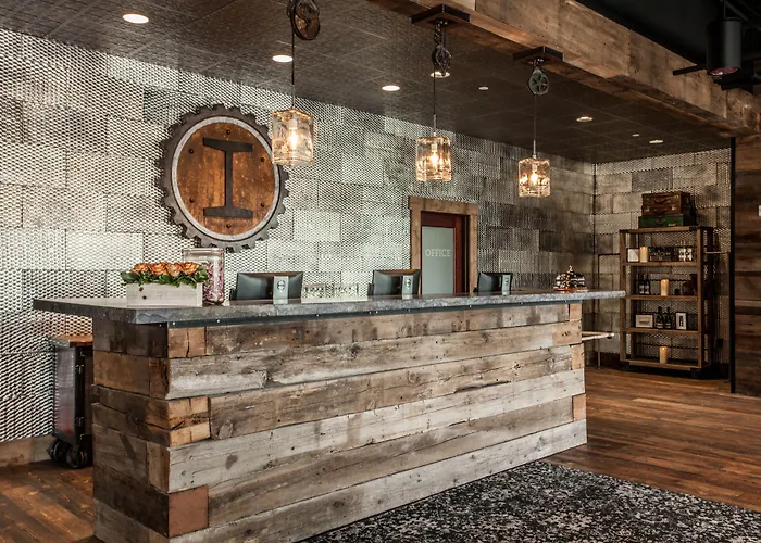 Jacuzzi hotel: Ironworks Hotel Indy