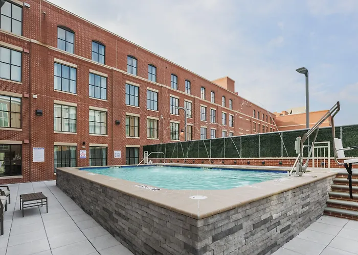 Romantic hotel: Homewood Suites By Hilton Charleston Historic District