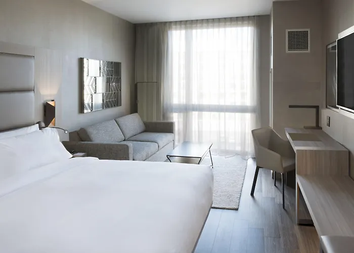 Luxury hotel only: Ac Hotel By Marriott Boston Cleveland Circle