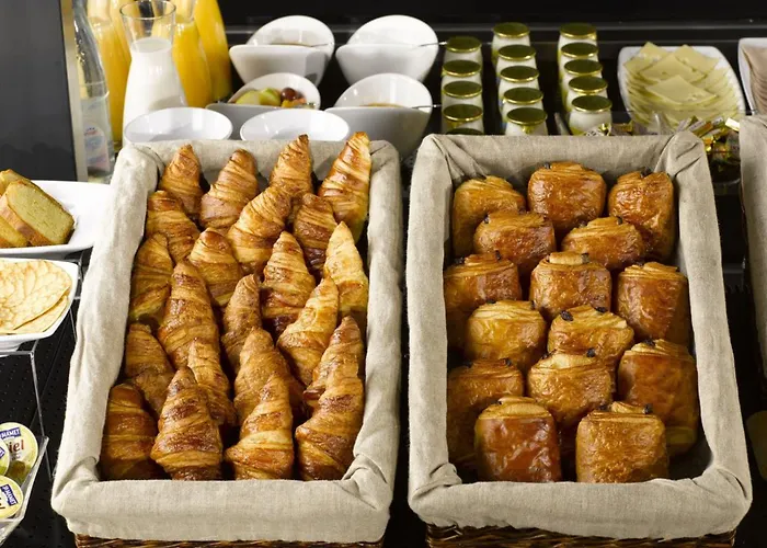 Campanile Saint Jean De Luz