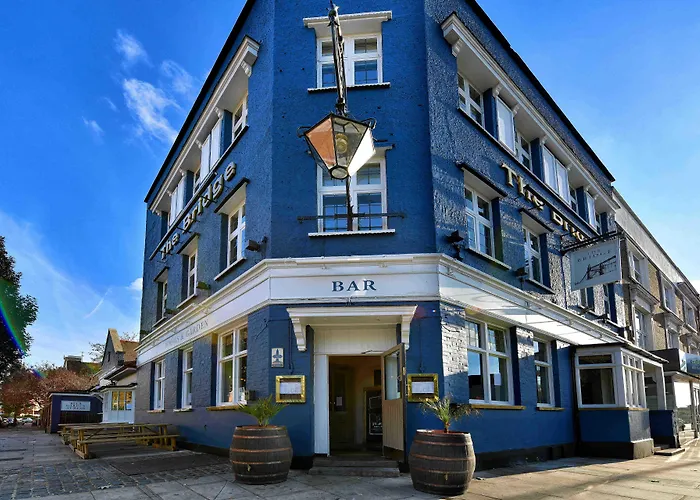 B&B: The Bridge Pub & Rooms