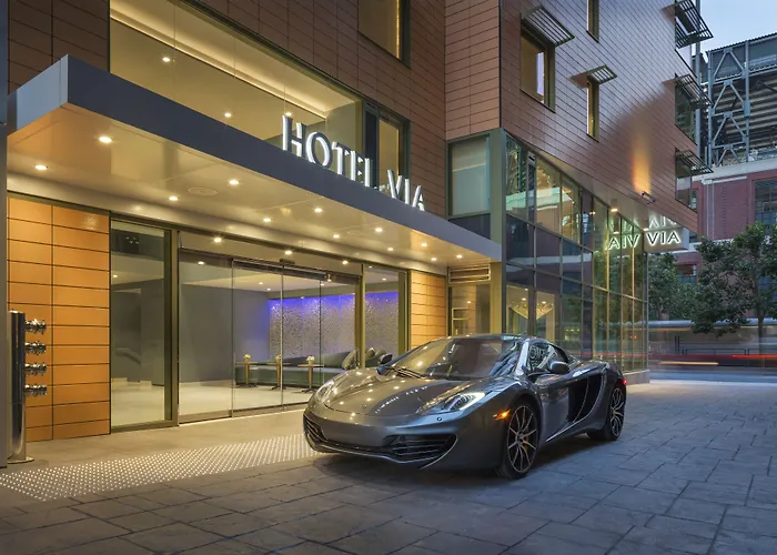 Hotels With Four Stars Via