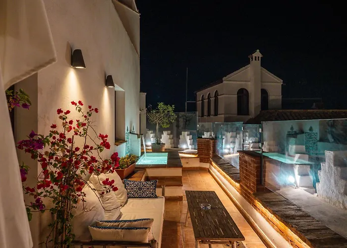 La Ermita Suites - Unico Hotel Monumento De Cordoba