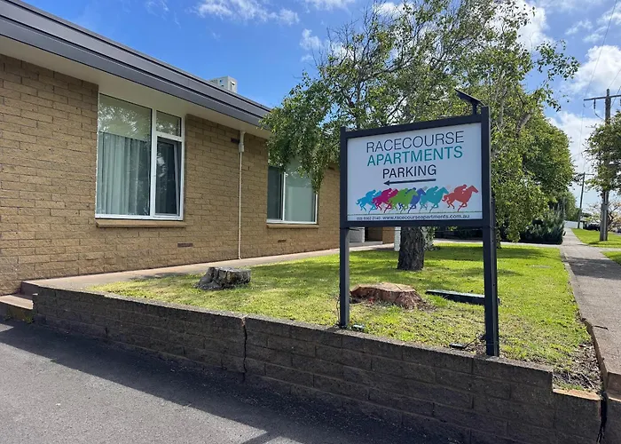 Apartment: Botanic Racecourse Apartments