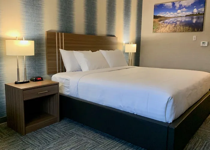 Meridian Inn & Suites Airport