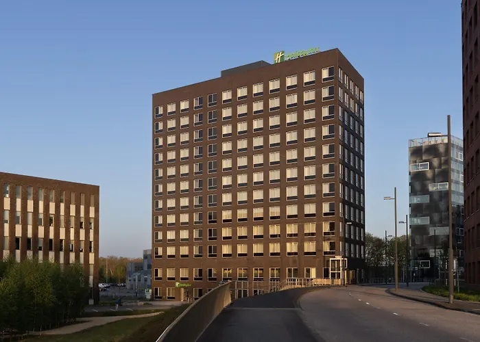 Family resorts Holiday Inn - Eindhoven Airport By Ihg