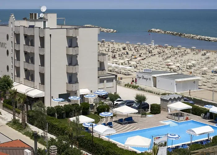 Hotel con tennis: Hotel Atlantic