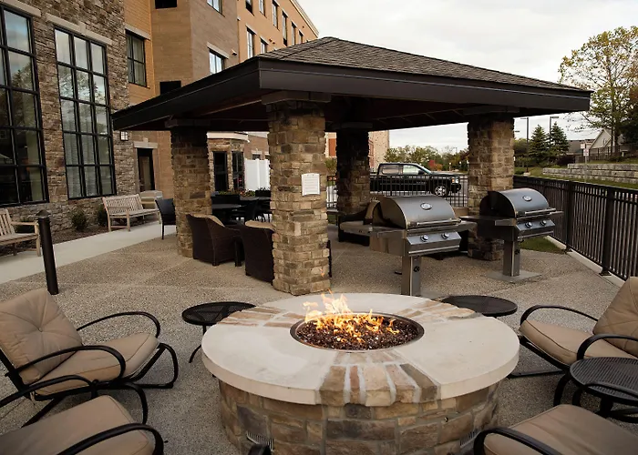 3 star hotel: Staybridge Suites Auburn Hills By Ihg