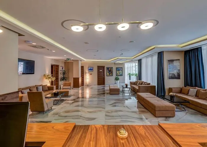 Hotel Tq Plaza