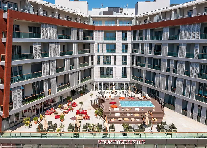 Hotel Tq Plaza