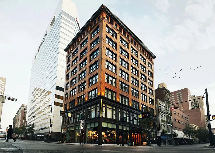 Kinley Downtown, A Tribute Portfolio