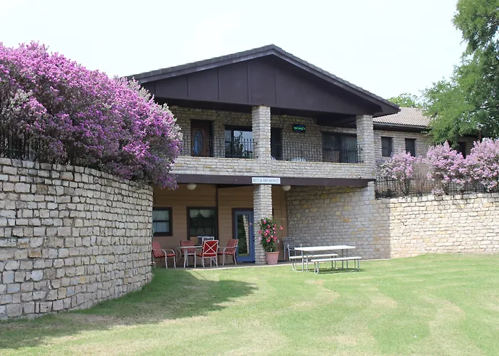 Family Hotel: Live Oak B&B