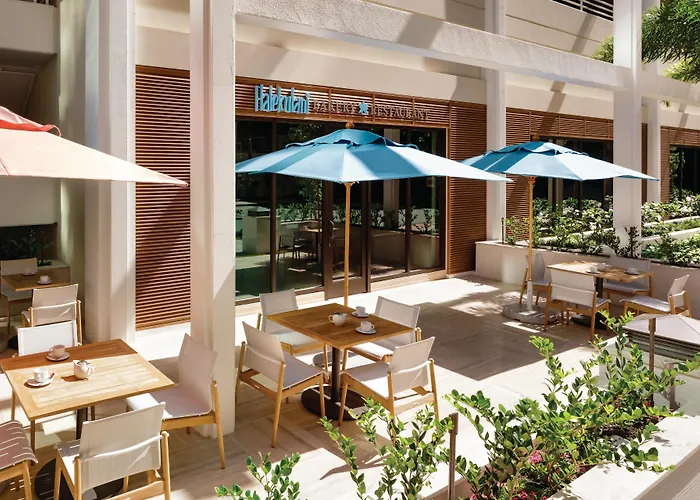 Hotel with Tennis: Halepuna Waikiki By Halekulani - No Resort Fee