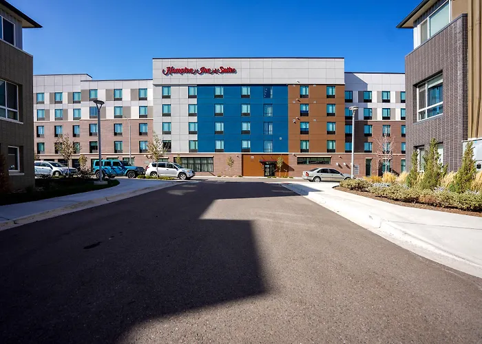 Cheap hotel: Hampton Inn & Suites Aurora South, Co