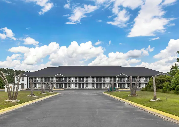 Quality Inn & Suites Santee I-95