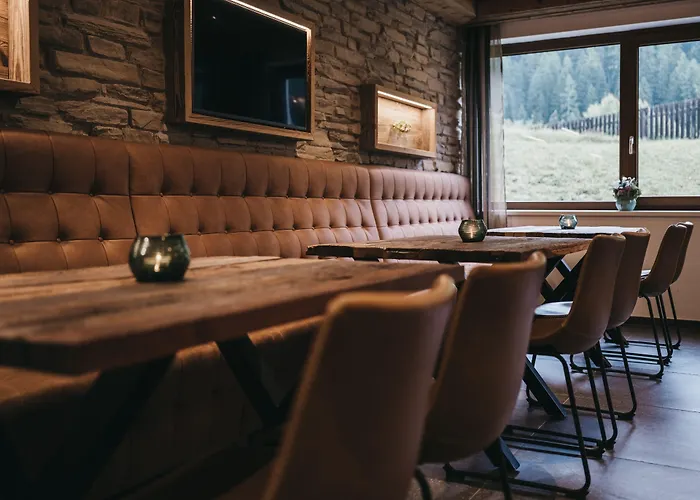 Hotels With Four Stars 