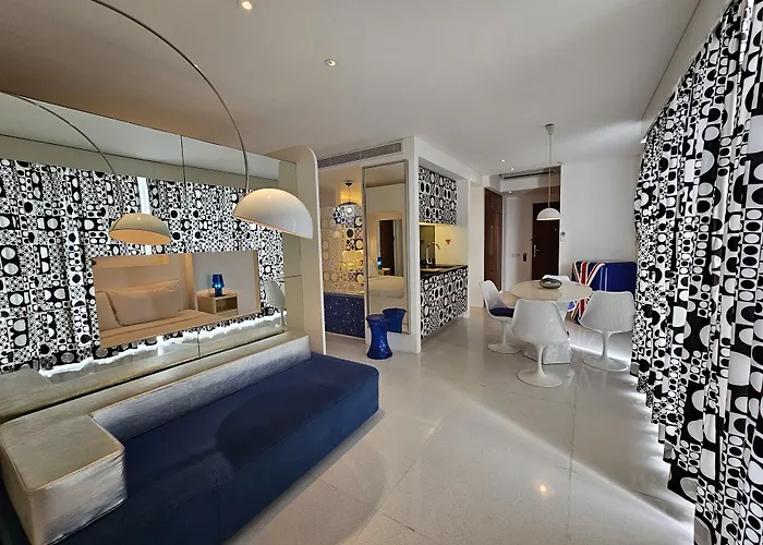 Chill Hotel Seminyak