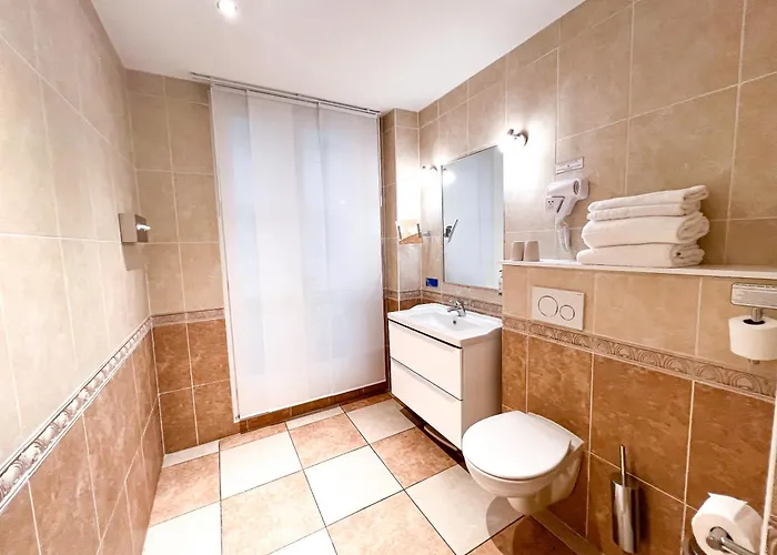 Resort: Hotel D'Aragon - Place De La Comedie