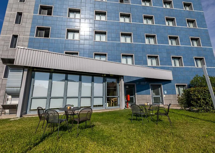 Best Western Palace Inn Hotel