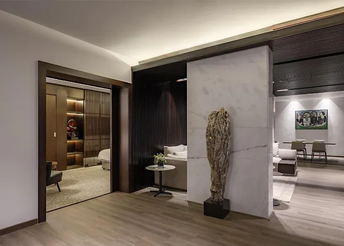 Resort: Dusit Thani Lakeview Cairo