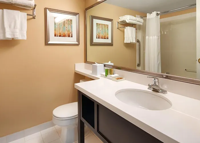  Best Western Plus Winnipeg Airport