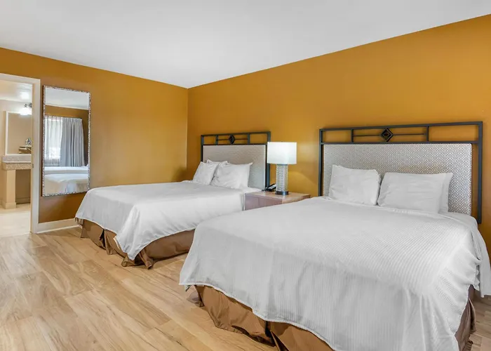 Surestay Hotel By Best Western Camarillo